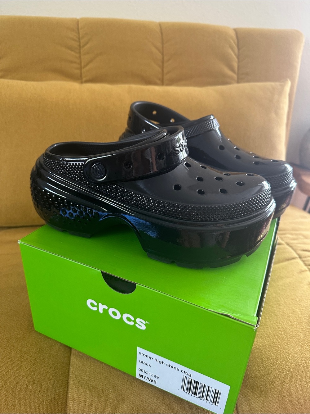 CROCS Black Stomp High Shine Clog